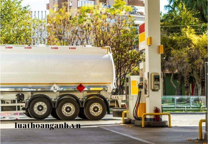 Khắc phục hậu quả liên quan đến người thực hiện quảng cáo, trò chơi điện tử không kết nối mạng và nội dung nghệ thuật biểu diễn thực hiện như thế nào?