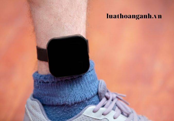 Hình phạt đối với tội chiếm đoạt người dưới 16 tuổi là gì?