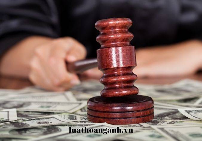 Nhiệm vụ, quyền hạn và trách nhiệm của Thẩm phán là gì?