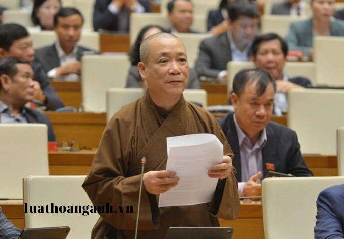 Quyền ứng cử, giới thiệu người ứng cử vào các chức danh do Quốc hội bầu của đại biểu Quốc hội được quy định như thế nào?