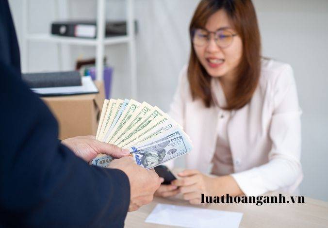 Các quy định về mức tạm ứng hợp đồng, thu hồi tiền tạm ứng và trách nhiệm của bên nhận thầu là gì? (P2)