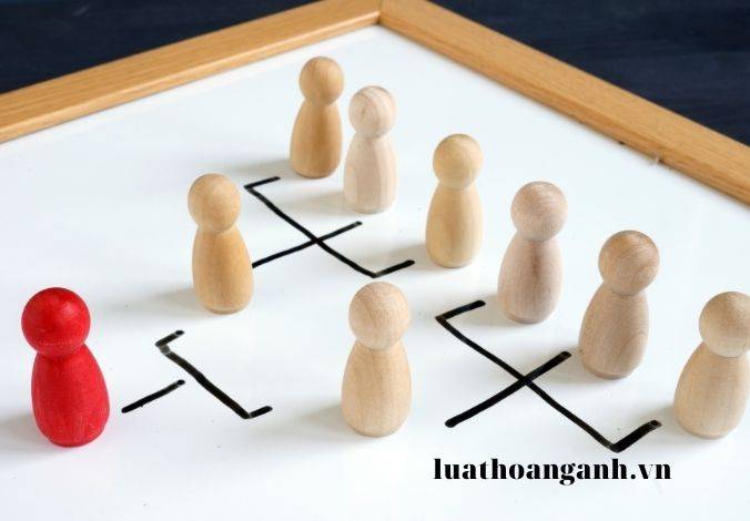 So sánh hình thức chế tài phạt vi phạm và bồi thường thiệt hại như thế nào?