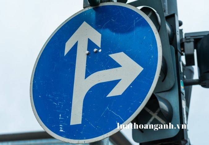 Nhân viên hàng không được quy định như thế nào?